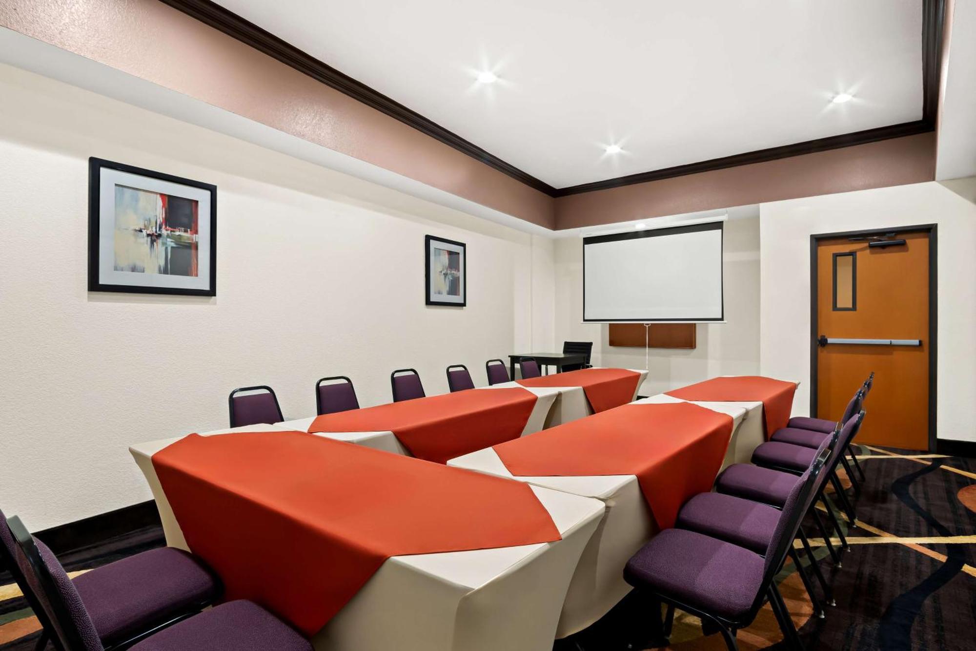 Hotel Best Western Plus & 3*